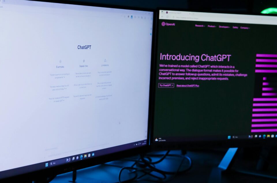 „DeepSeek“ ažiotažas ir „ChatGPT“ - dirbtinio intelekto įrankiai ir smulkus verslas